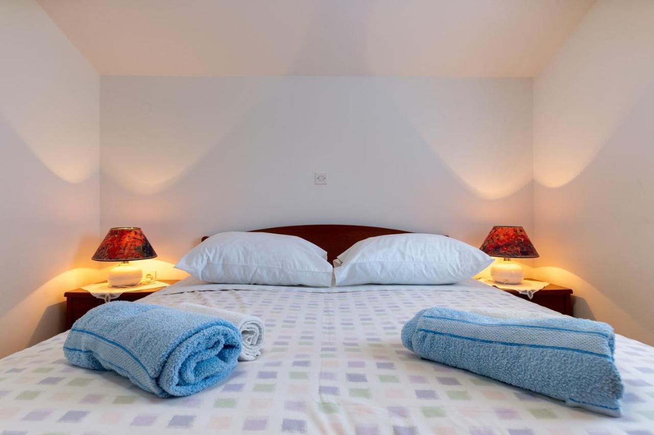 Apartments Pino Rabac Exterior foto